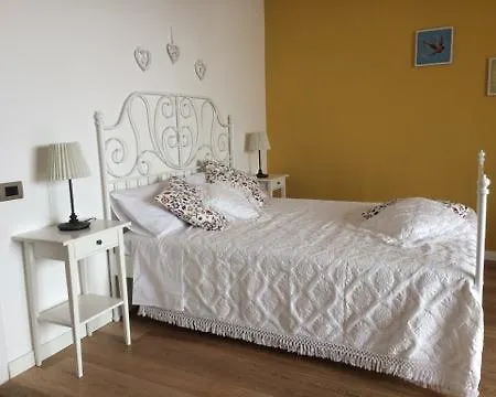 Casa de hóspedes A Casa Di Leo *